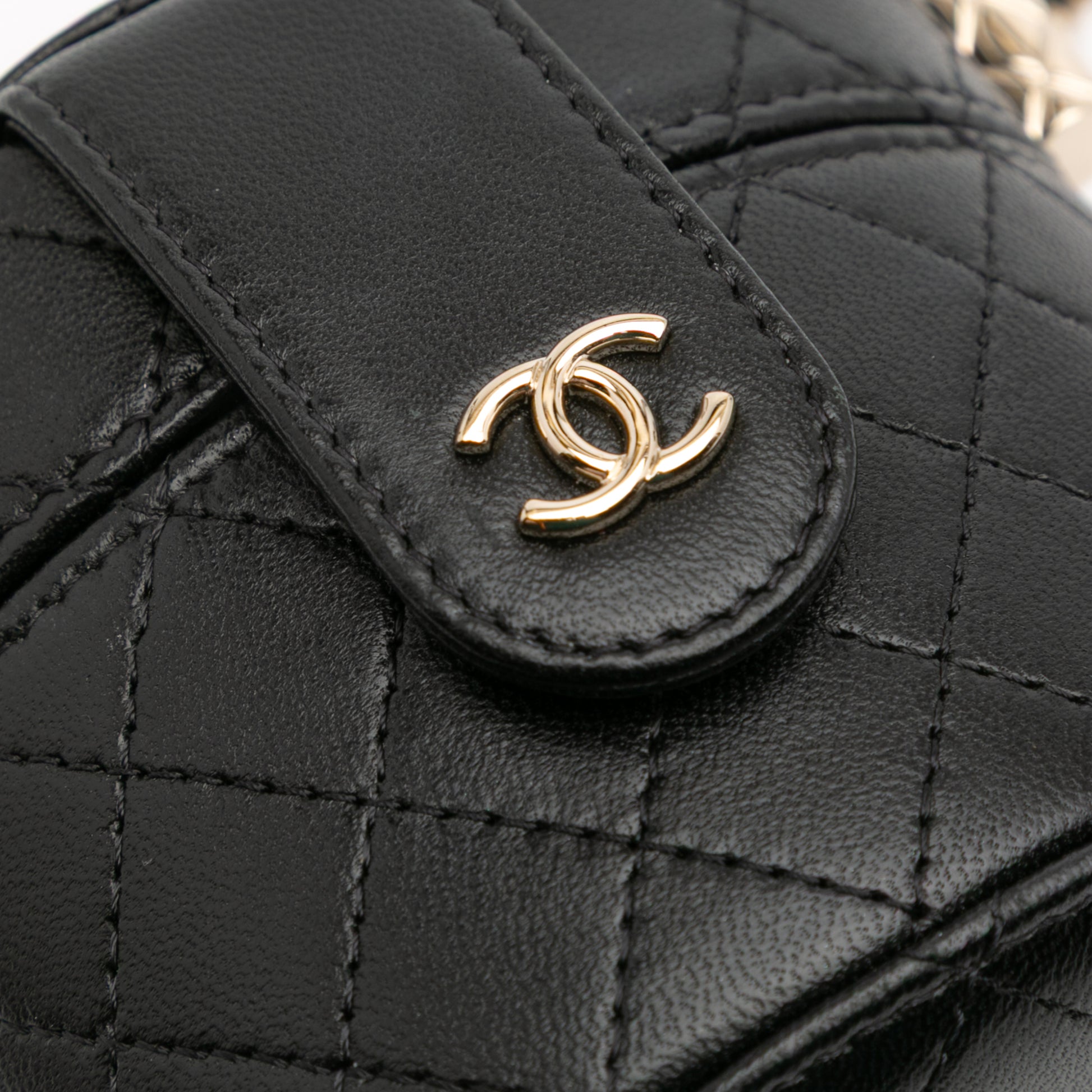Chanel Mini Quilted Lambskin Round Vanity Case with Chain