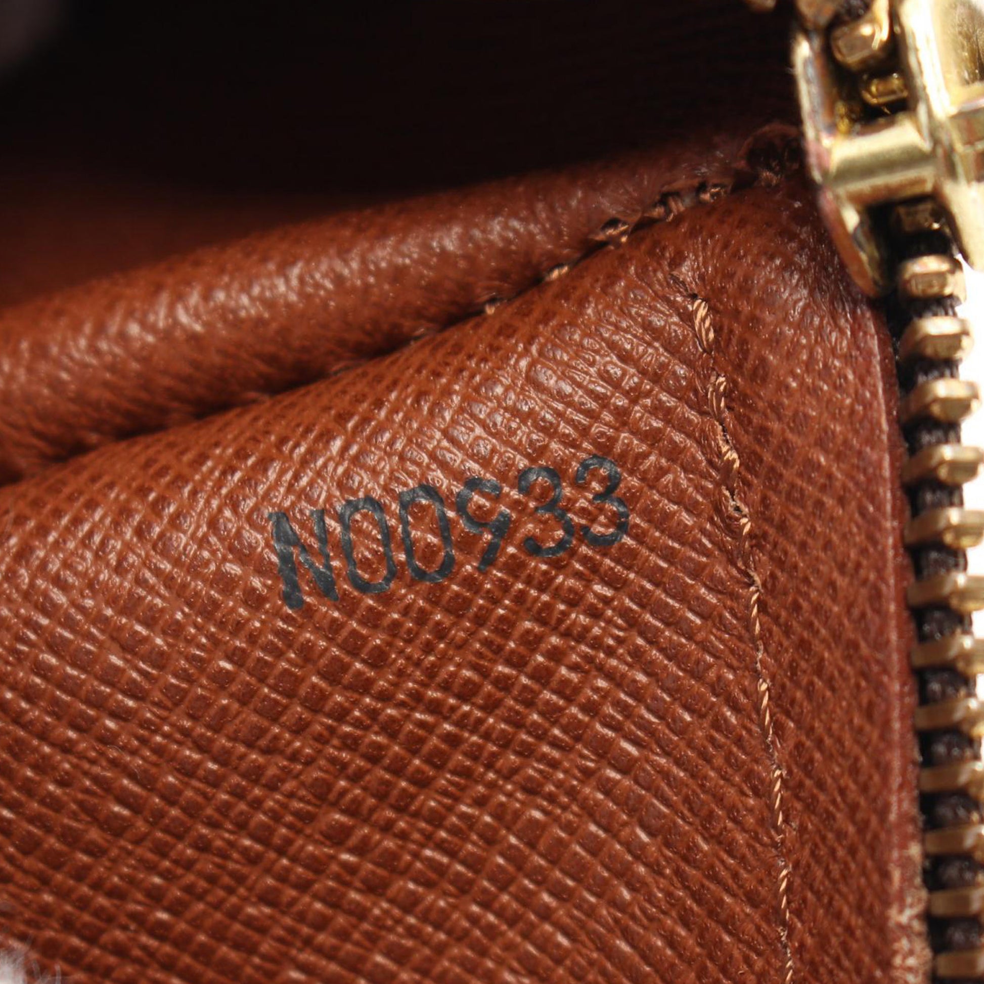 Louis Vuitton Monogram Papillon 30