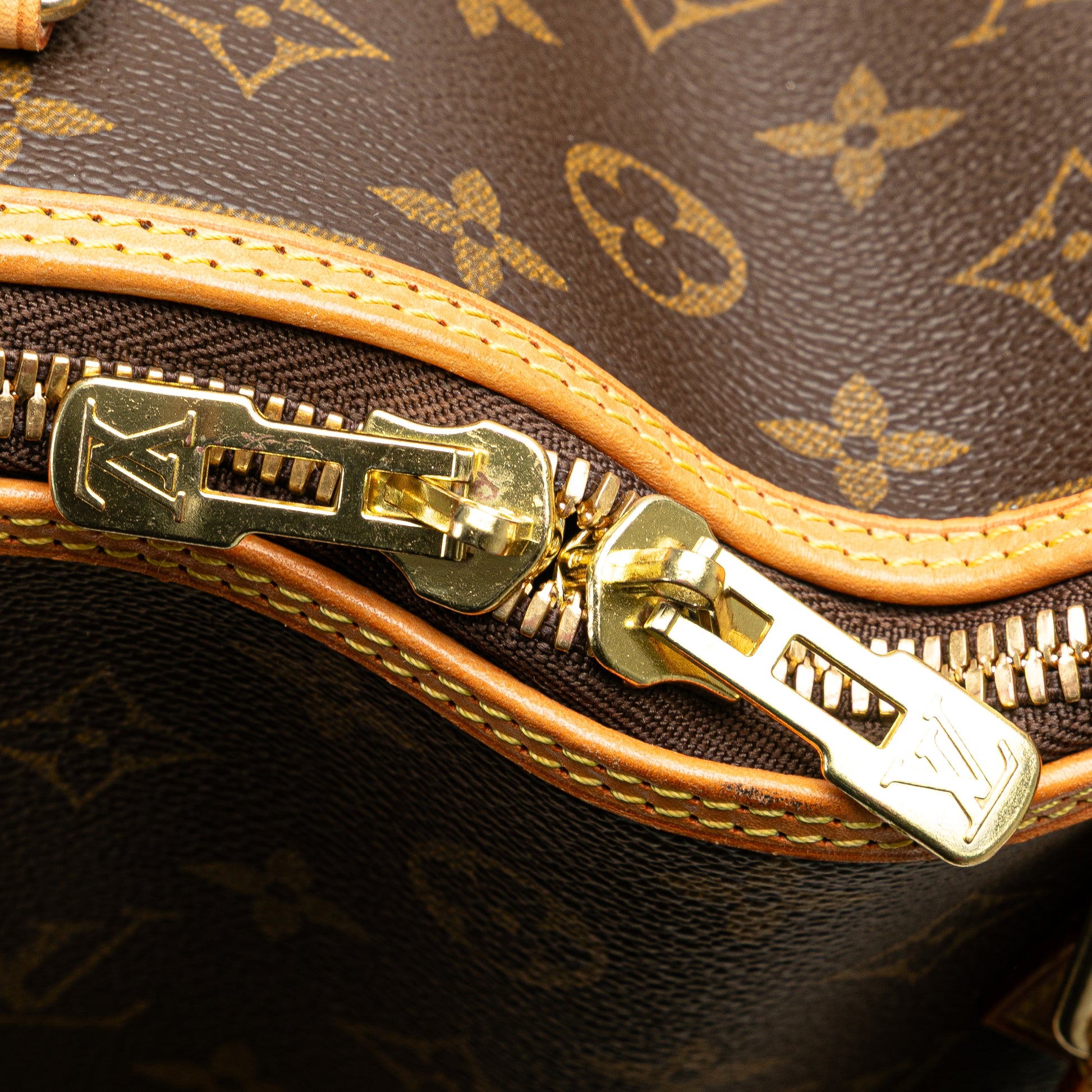 Louis Monogram Alma Voyage MM