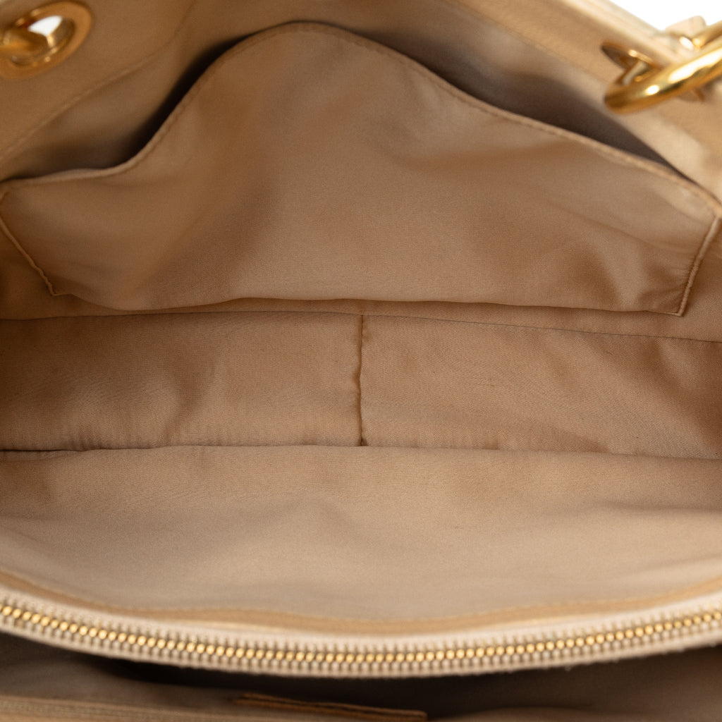 Chanel Caviar Grand Shopping Tote
